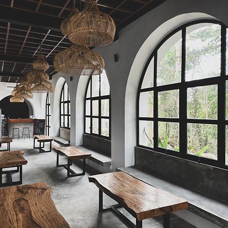 Nuansa Penida Hostel Toyapakeh Екстер'єр фото