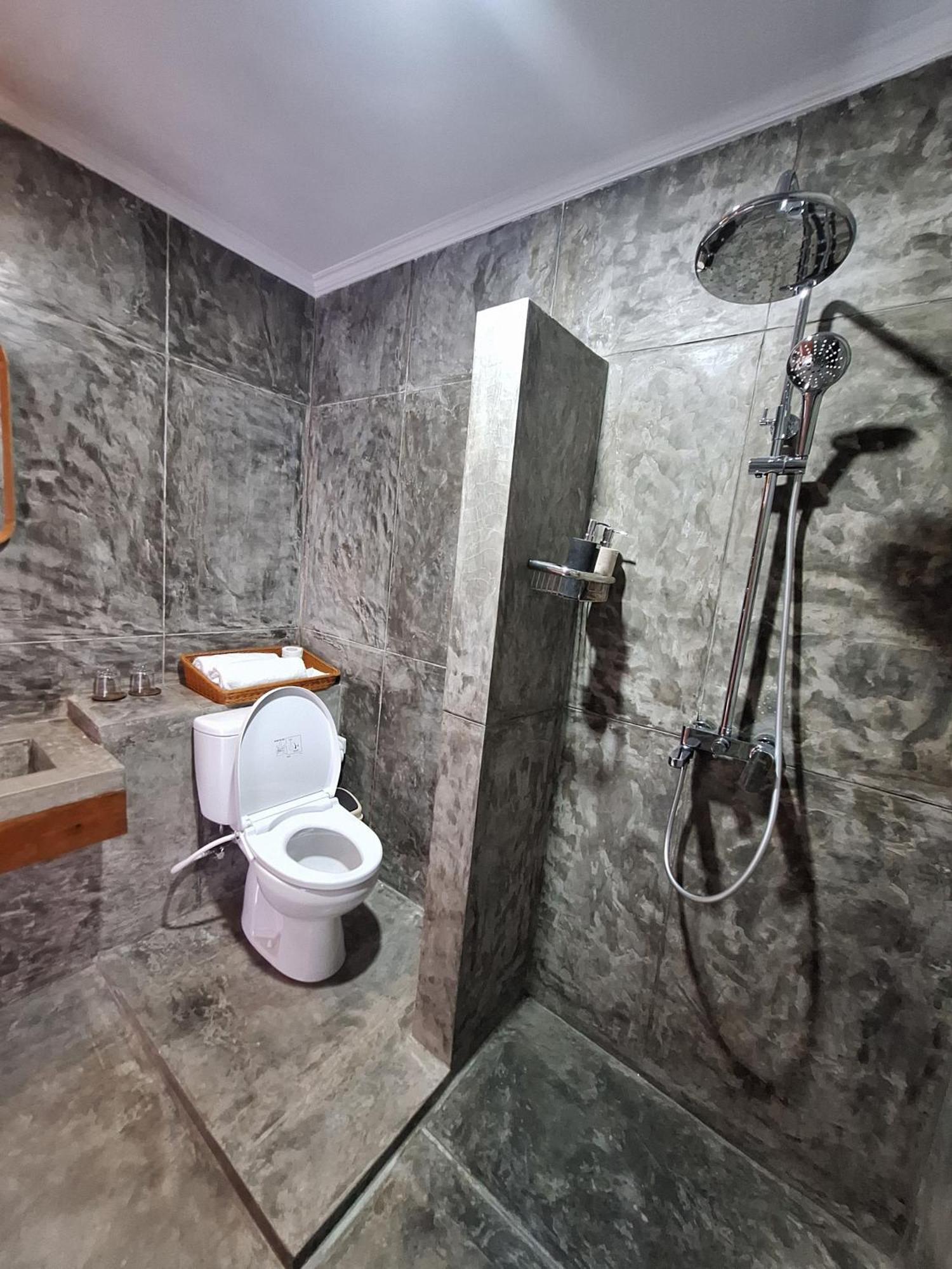 Nuansa Penida Hostel Toyapakeh Екстер'єр фото