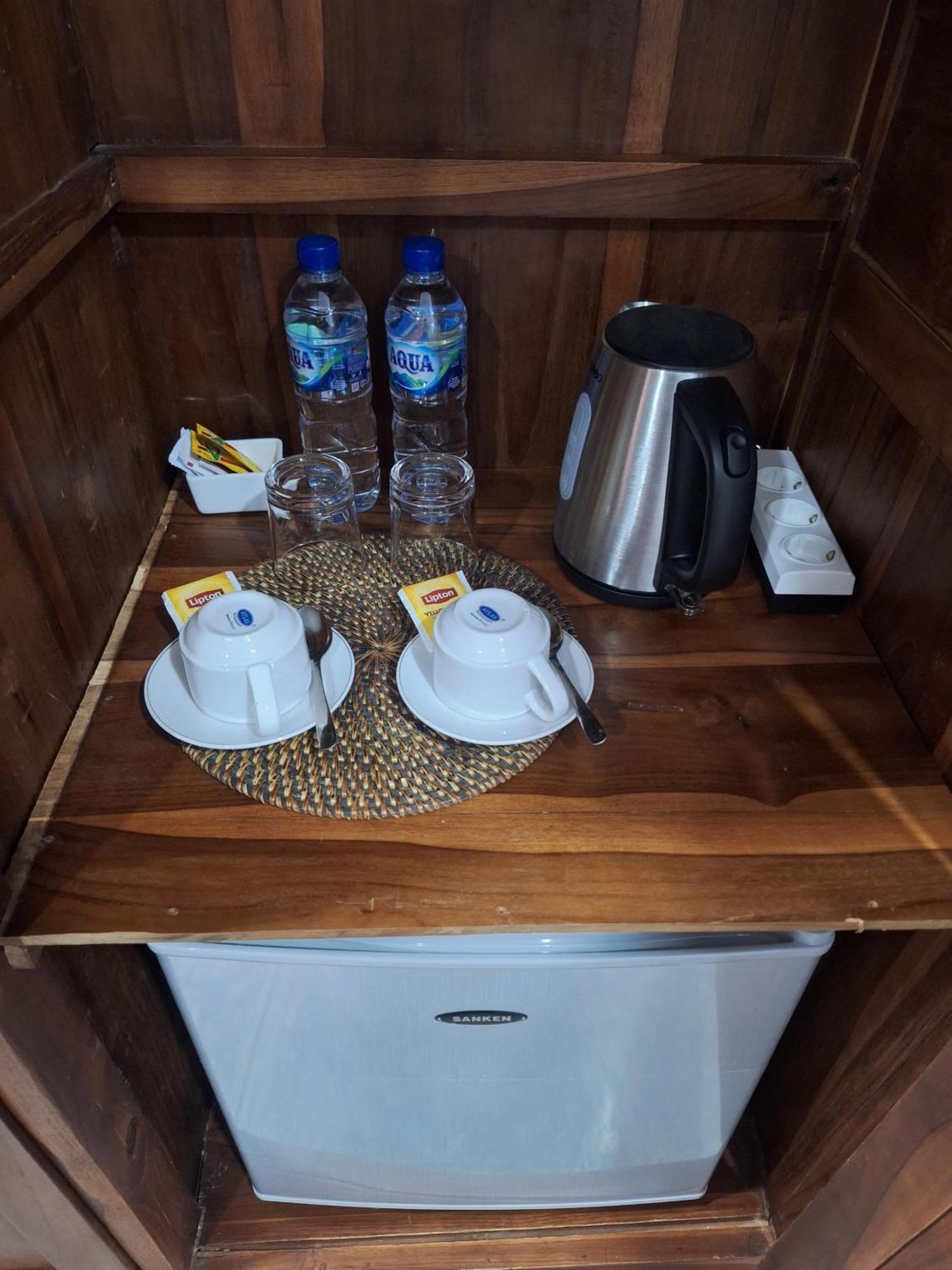 Nuansa Penida Hostel Toyapakeh Екстер'єр фото