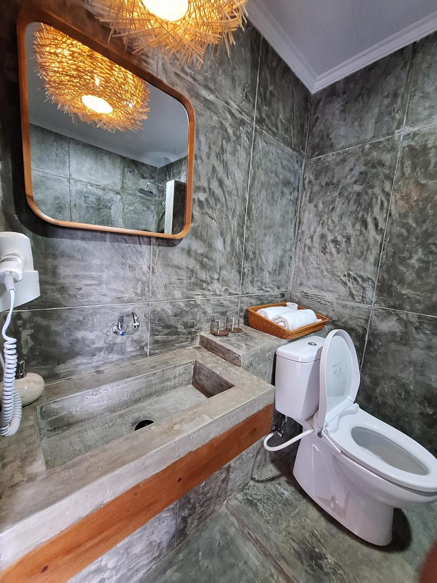 Nuansa Penida Hostel Toyapakeh Екстер'єр фото